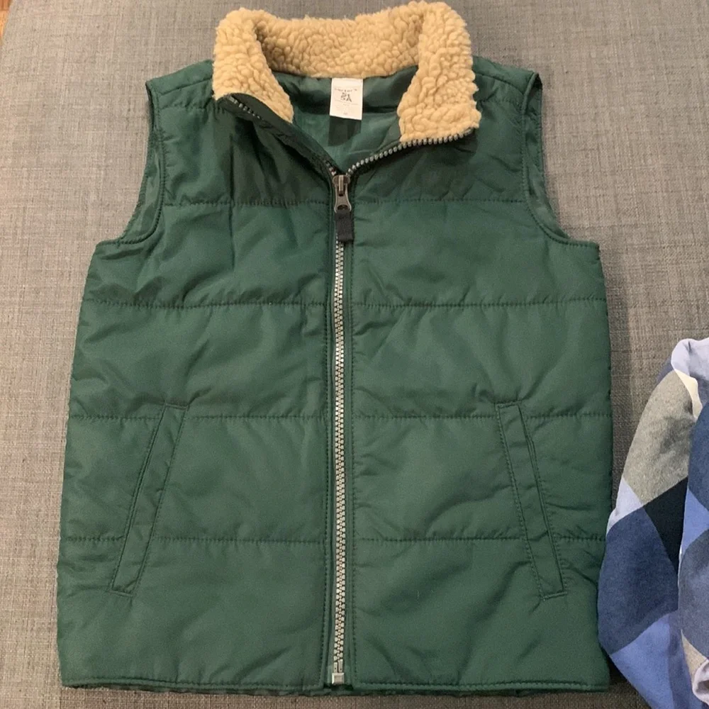 Carter’s (1)Vest Green Fleece Neck Pockets (2)Shacket Navy Blue Plaid Pockets 5T